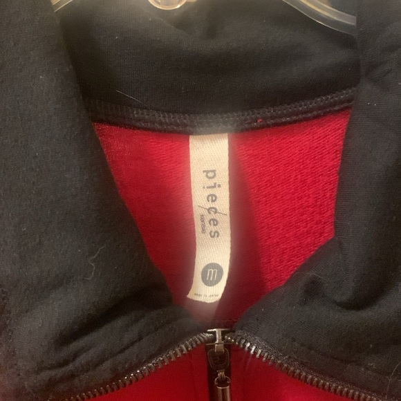 KENSIE brand Red with black collar .  Dress or tunic with leggings - Picture 3 of 4